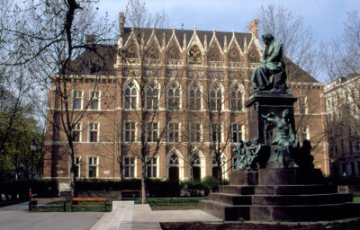 Das akademische Gymnasium in Wien, © IMAGNO/Dagmar Landova