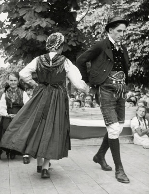 Tanz auf einer Hochzeit, © IMAGNO/Franz Hubmann