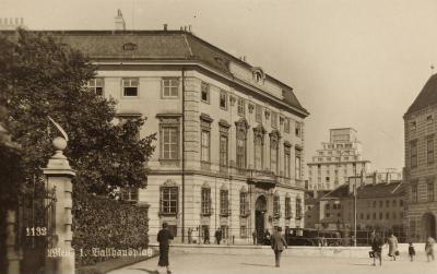 Ballhausplatz mit dem Bundeskanzleramt, © IMAGNO/Sammlung Hubmann
