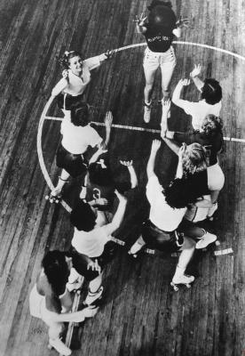 Schnappschuss bei einem Baskettballspiel, © IMAGNO/Austrian Archives (S)