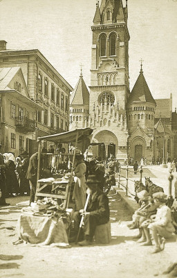 Markt vor der Dominikanerkirche in  Bukowina, © IMAGNO/Austrian Archives