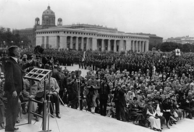 Maifeier am Heldenplatz, © IMAGNO/Austrian Archives (S)