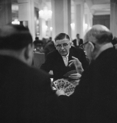 Leopold Figl beim Kartenspiel auf der ÖVP-Tagung 1962, © IMAGNO/Barbara Pflaum