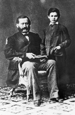 Sigmund Freud mit seinem Vater Jacob, © IMAGNO/Austrian Archives