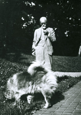 Sigmund Freud mit seinem Hund, © IMAGNO/Sigm.Freud Priv.Stiftung