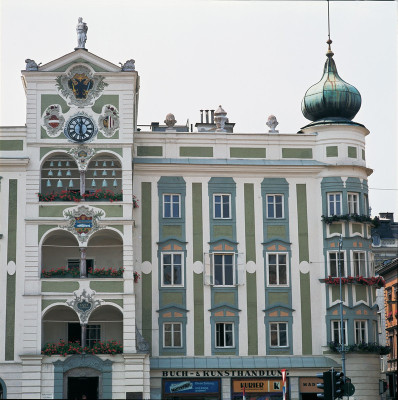 Gmunden: Rathaus mit Glockenspiel, © IMAGNO/Franz Hubmann