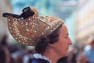 Goldhaube aus der Stadt Salzburg