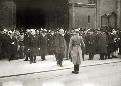 Zehn jähriges Bestehen der Republik Österreich, © IMAGNO/Austrian Archives