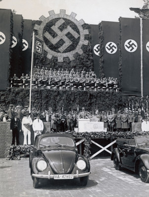 Grundsteinlegung zum Volkswagen-Werk Wolfsburg, © IMAGNO/Austrian Archives