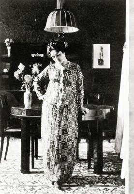 Friederike Maria Beer in einem Hauskleid, © IMAGNO/Austrian Archives