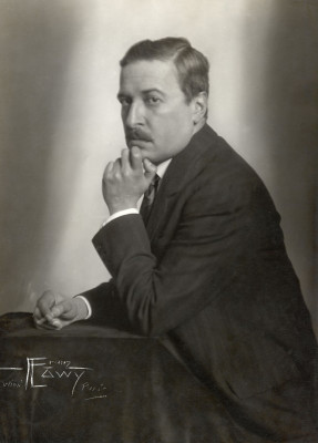 Hugo von Hofmannsthal, rauchend, © IMAGNO/Austrian Archives