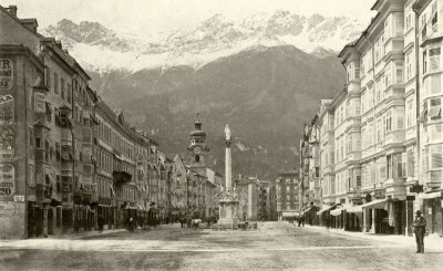 Die Maria-Theresienstrasse in Innsbruck, © IMAGNO/Austrian Archives