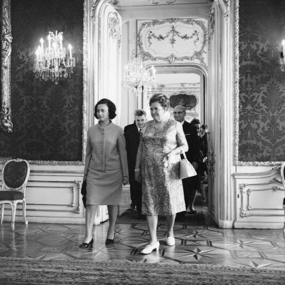 Die Ehefrauen von Nicolae Ceausescu und Franz Jonas, © IMAGNO/Barbara Pflaum