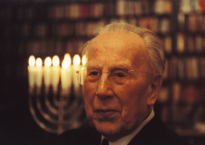 Kardinal Franz König bei einer jüdischen Feier, © IMAGNO/ÖNB/Harry Weber