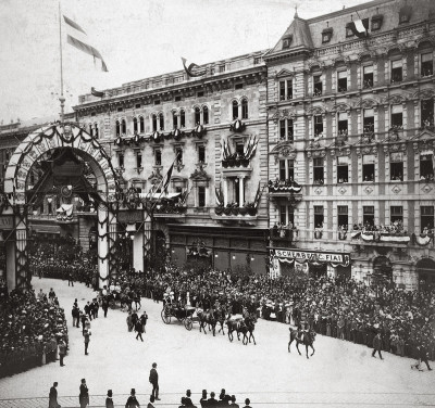 Triumphbogen zum Krönungsjubiläum, © IMAGNO/Austrian Archives