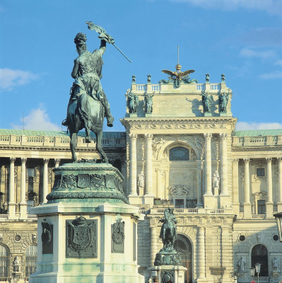 Heldenplatz mit der Neuen Hofburg in Wien, © IMAGNO/Gerhard Trumler