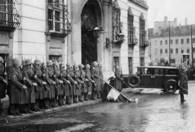 12. Jahrestag der österreichischen Republik, © IMAGNO/Austrian ArchivesIMAGNO/Austrian Archives (S)