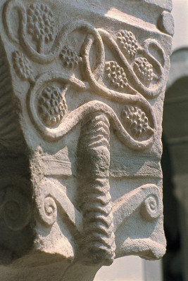 Detail aus dem romanischen Kreuzgang, © IMAGNO/Gerhard Trumler