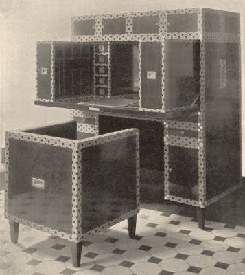 Schreibtisch in geöffnetem Zustand, © IMAGNO/Austrian Archives