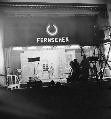 Fernsehaufzeichnung in einem Theater, © IMAGNO/Barbara Pflaum