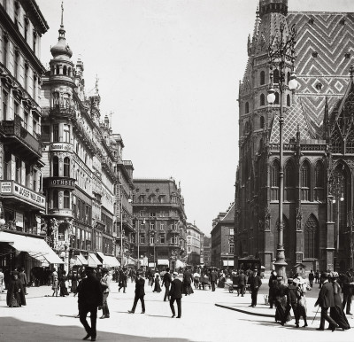 Der Stephansplatz mit der Rotenturmstraße, © IMAGNO/Austrian Archives