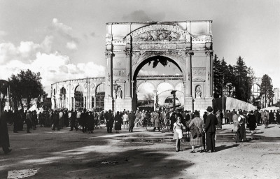 Nach dem Brand der Wiener Rotunde, © IMAGNO/Austrian Archives