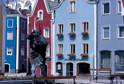 Gotische Bürgerhäuser in Schärding, © IMAGNO/Gerhard Trumler
