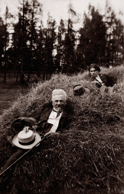 Egon Schiele mit seinem Onkel, © IMAGNO/Austrian Archives