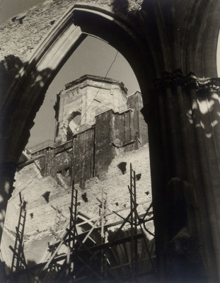 Blick auf den zerstörten Stephansdom, © IMAGNO/ÖNB