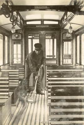 Reinigung einer Straßenbahn, © IMAGNO/Archiv Lunzer