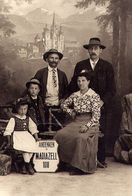 Familienportrait, © IMAGNO/Austrian Archives