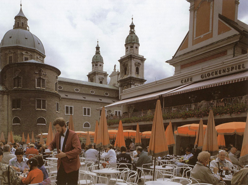 Salzburg, Cafe Glockenspiel