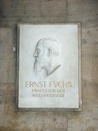Fuchs Ernst Uni Arkaden