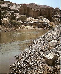 Staudamm in Marib, 6. Jh. v. Chr., Reste der Staumauer