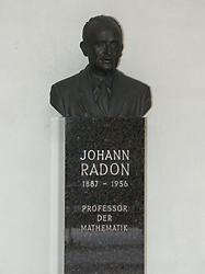 Johann Radon, Uni Arkaden