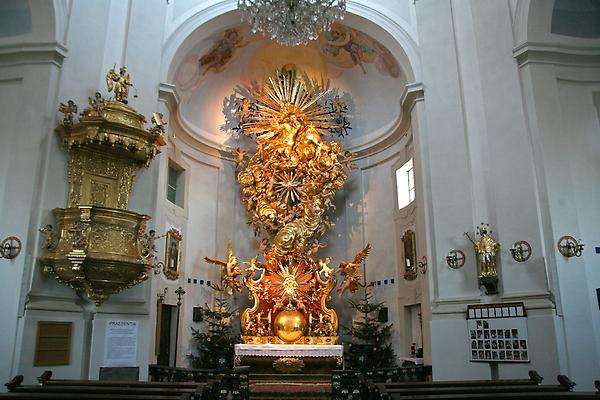 Wallfahrtskirche Christkindl - Altarraum