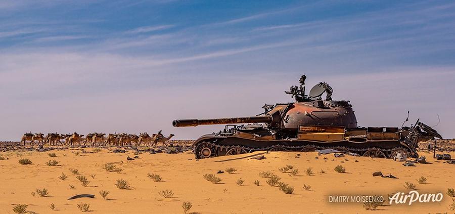 Soviet tanks in the sands of the Sahara, © AirPano 