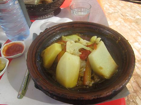 Beef tajine, a North African Berber dish which is named after the earthenware pot in which it is cooked, Photo: © K. Wasmeyer 2016