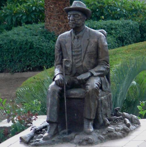 Monument of a leader of the Herero