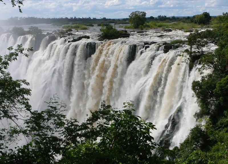 The eastern part of the waterfalls