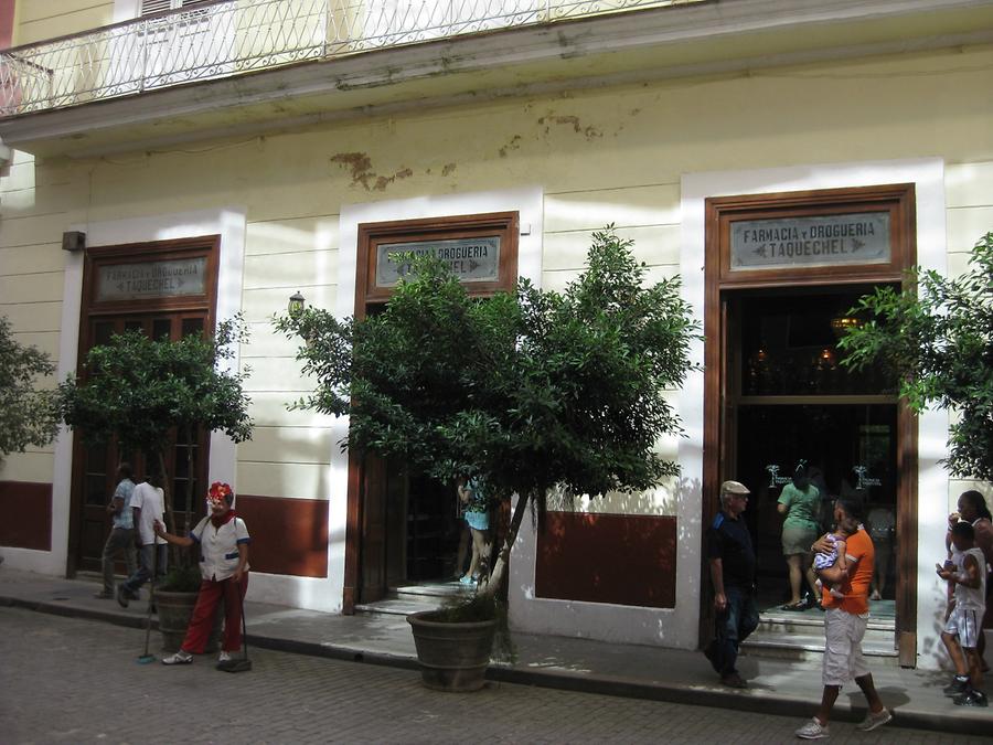 Havanna - Calle Obispo - Farmacia Taquechel