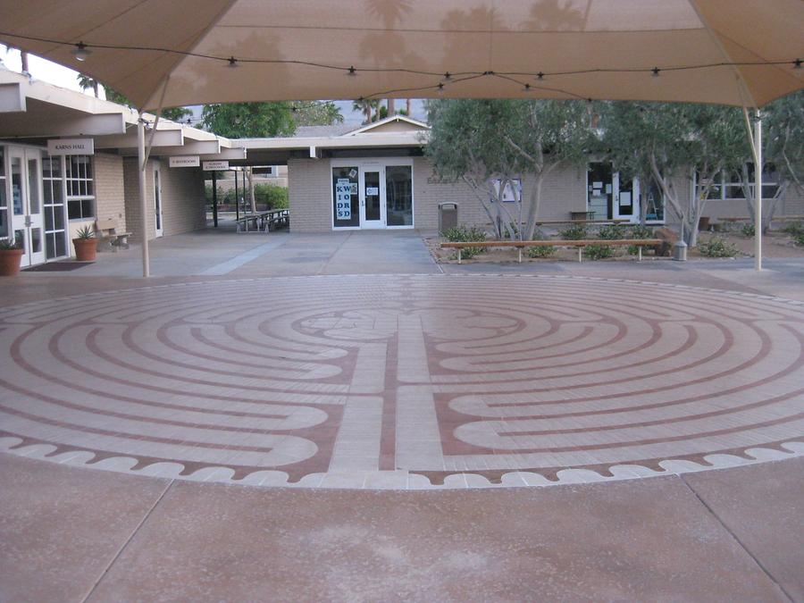 Palm Desert St. Margaret&#39;s Episcopal Church Labyrinth