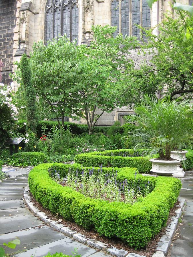 NYC The Cathedral Saint John the Divine Biblical Garden