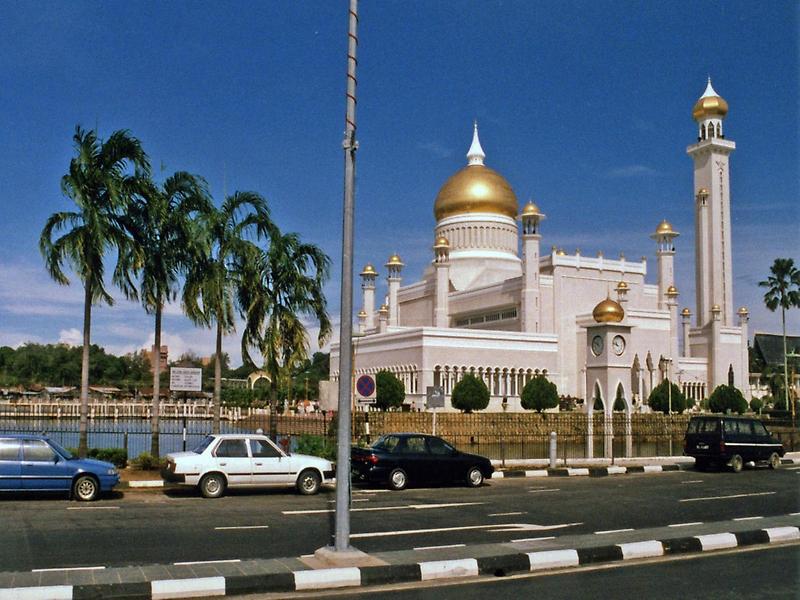 Sultan Omar Ali Saifuddin Mosque