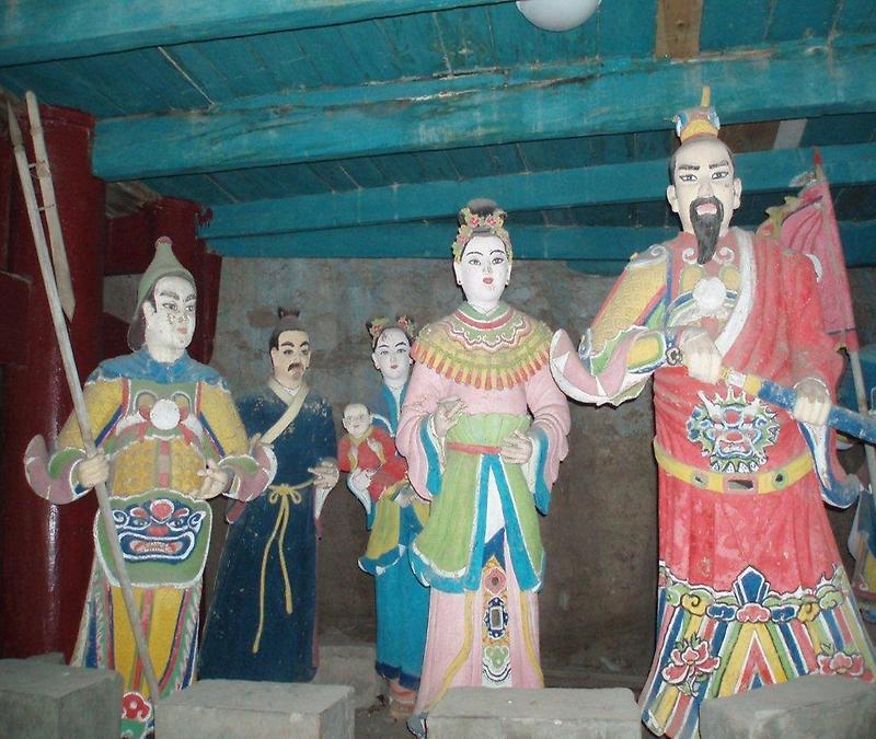 Figures in the Pagoda