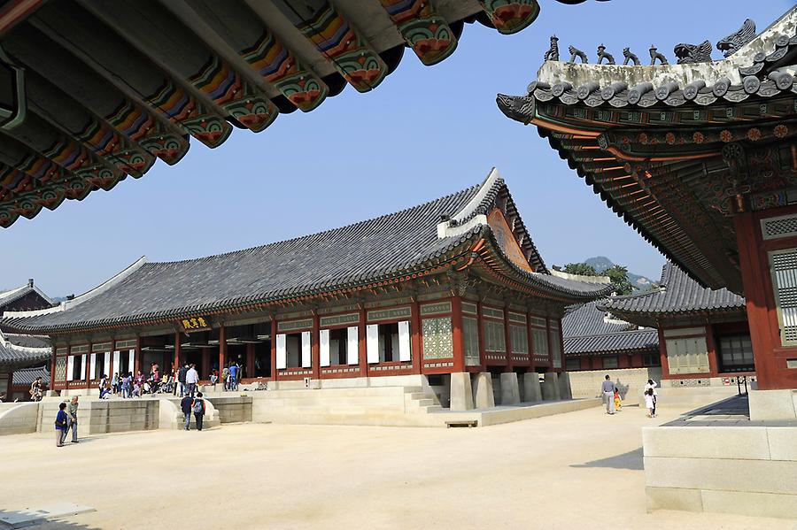 Gyeongbok sanctums (1)