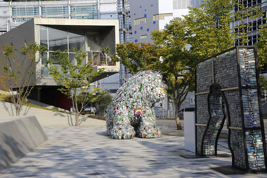 Art at Dongdaemun park (6)