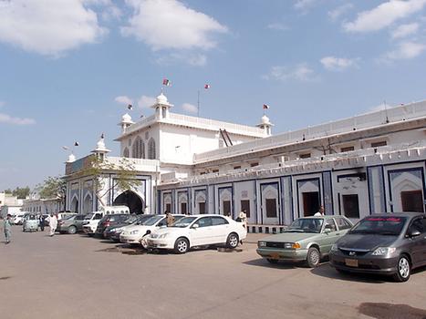 Hyderabad Railway Station, Photo: Saqib Qayyum, from Wikicommons 