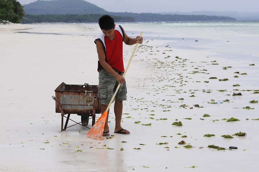 Dumaluan Beach