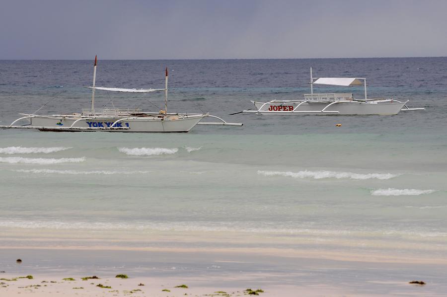 Dumaluan Beach